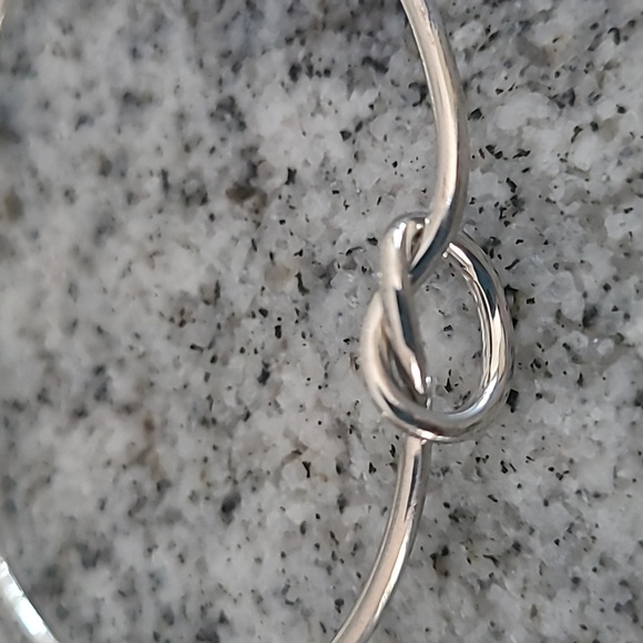 Silver "Love Knot" Wire Bracelet - Picture 3 of 6